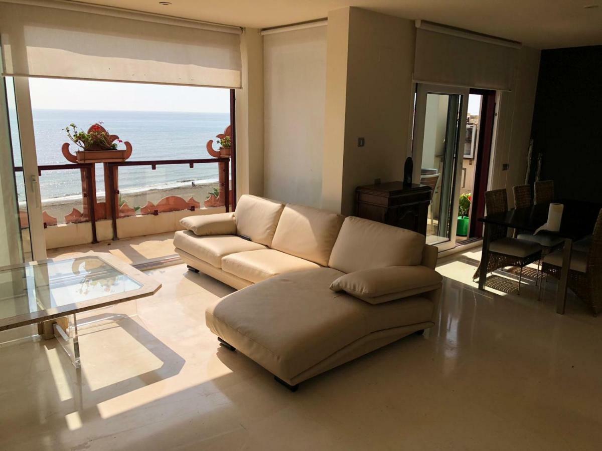 Atico-Duplex Primera Linea De Playa En El Centro De Estepona Buitenkant foto